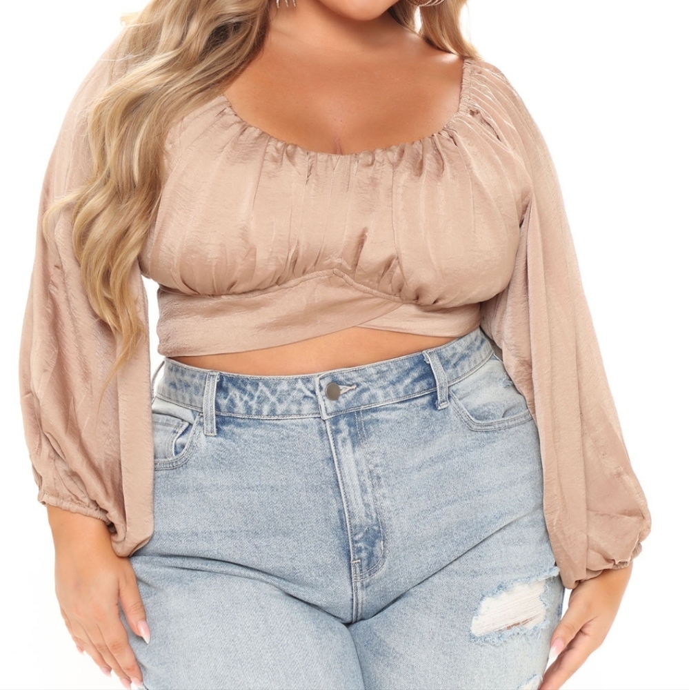 Fashion Nova Cropped Blouse